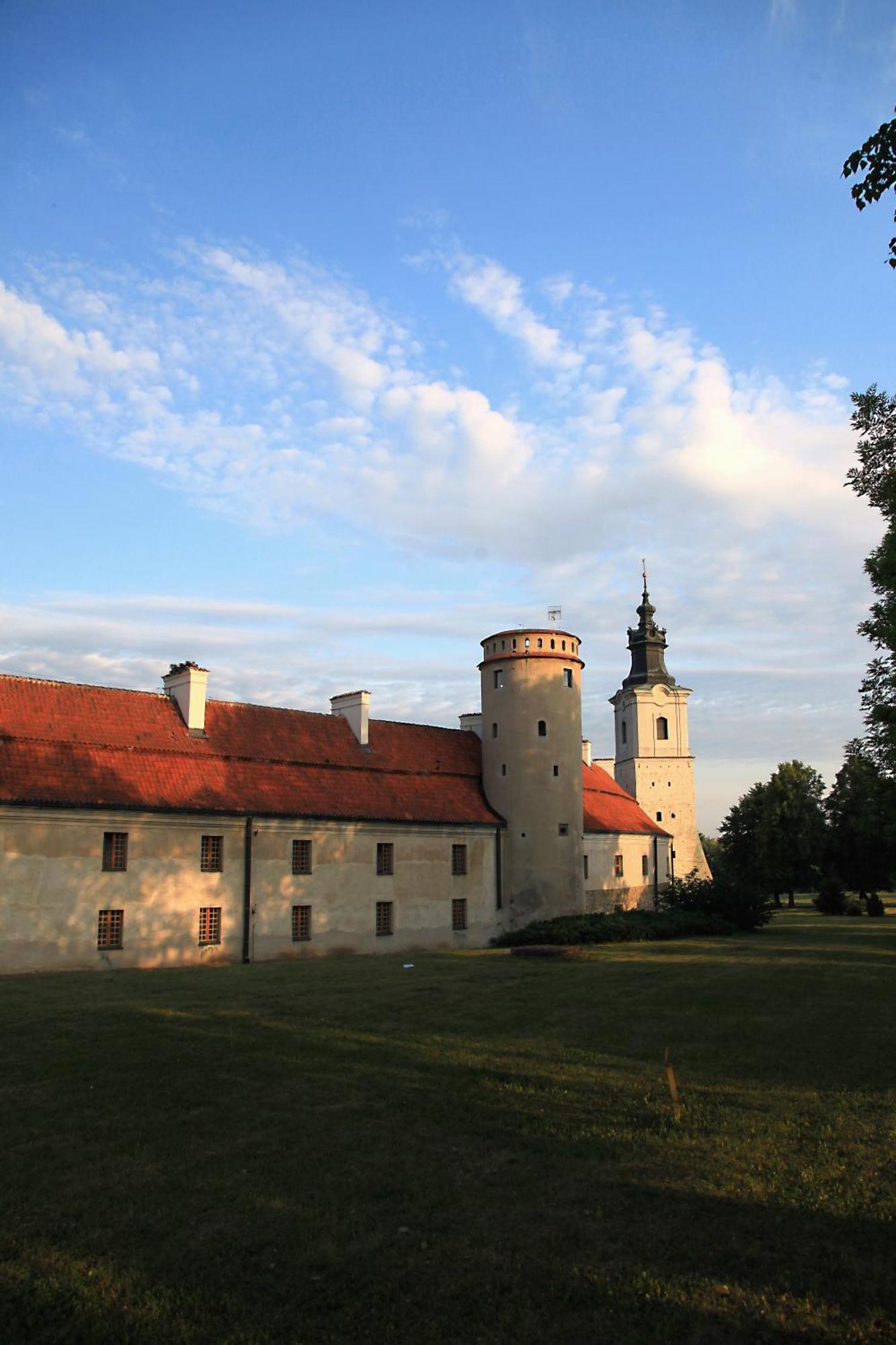 Hotel Podklasztorze Sulejow Exterior photo