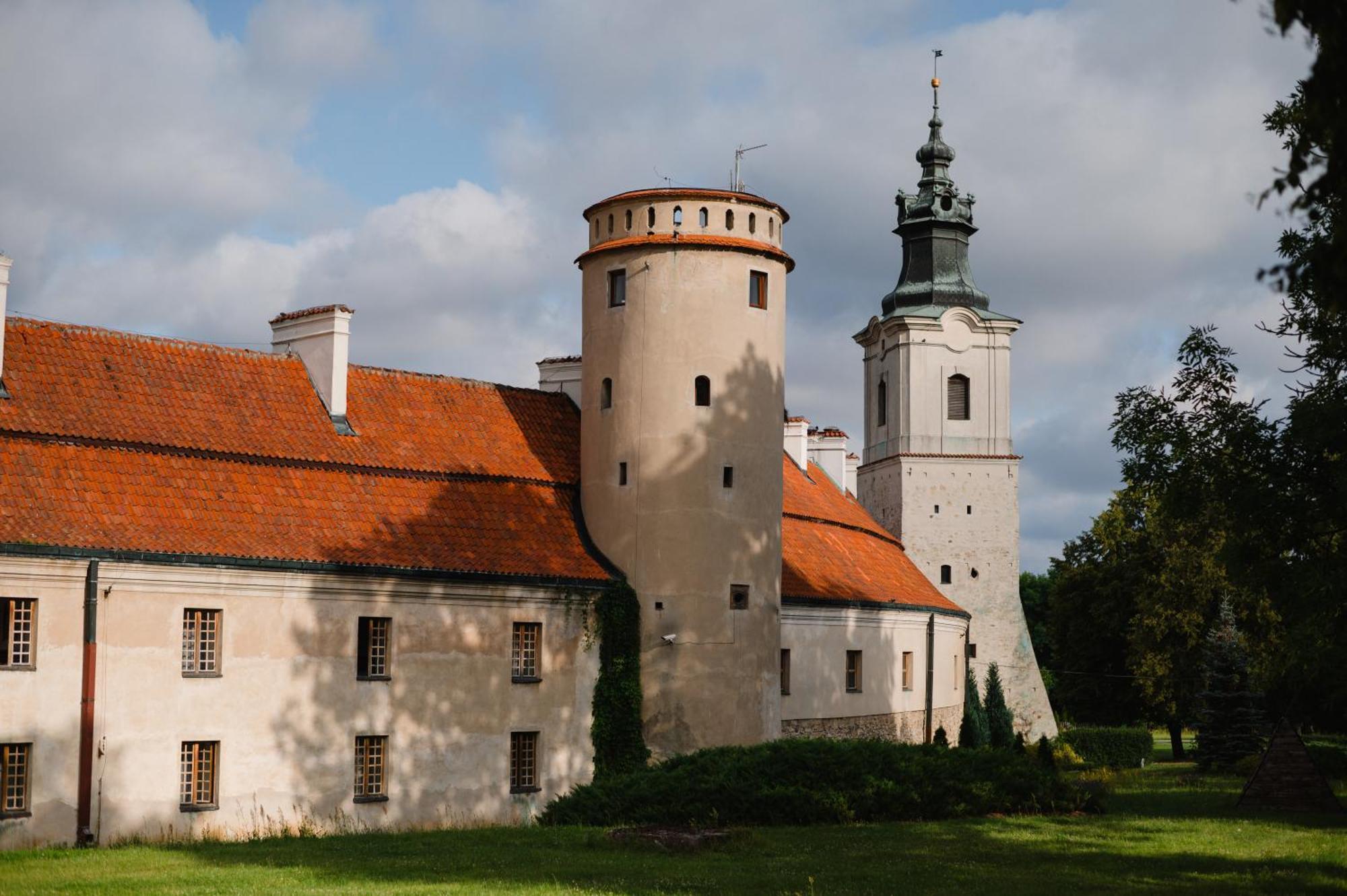 Hotel Podklasztorze Sulejow Exterior photo